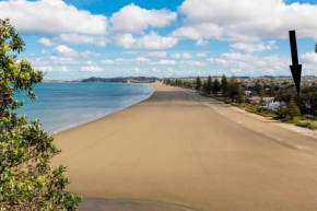 Oceanside Villa, Auckland